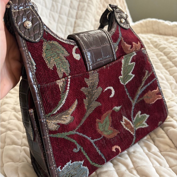 Elegant Floral Tapestry Bag with Brown Accents - Picture 7 of 10
